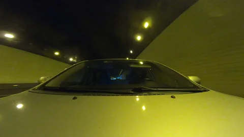 Car running in a tunnel Video stock 197011594