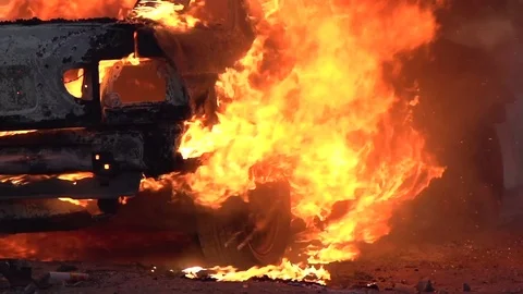 Car set ablaze at night Video stock 73022687