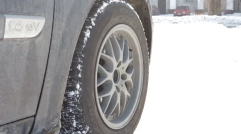 Car slipping on the snow 스톡 동영상 45708971