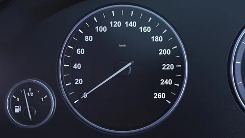 Car speedometer picking up speed Stock-Footage 129317181