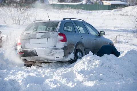 Car stuck in the snow Stock Photos