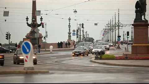 Car traffic on the Liteiniy bridge Stock Footage 7315163