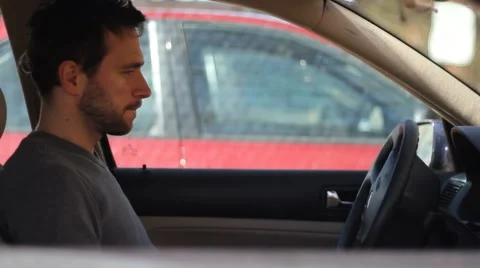 Car trouble, Can't start Stock-Footage 5352932