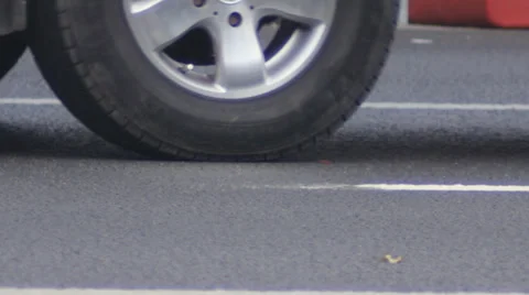 Car wheels a Stock Footage 31515438