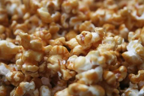 Caramel popcorn Foto stock