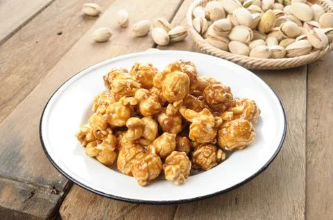 Caramel popcorn Stock Photos