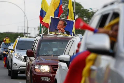Caravan organized in Cali to show support for fomer Colombian President Alvaro U Fotos de archivo