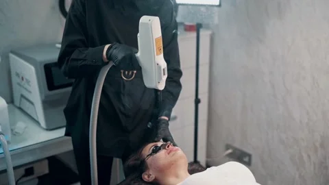 Carbon face peel. Video stock 239289826