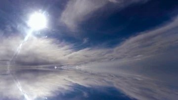 Cardiogram from feathery clouds Stock Footage 85885301