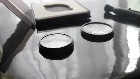 Care and cleaning of the optics for the camera Vídeo Stock 93604779