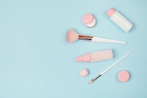 Care cosmetics on green background Foto stock