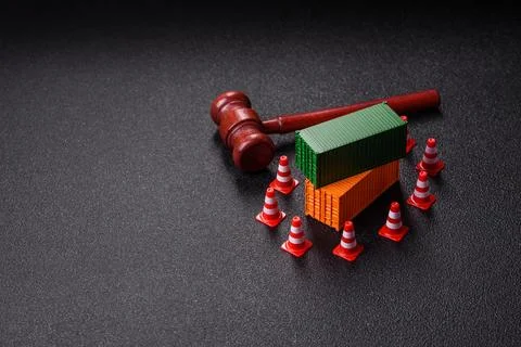 The cargo container ban as a conceptual backdrop for the export. The cargo .. Stockfoto's