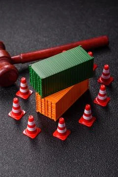 The cargo container ban as a conceptual backdrop for the export. The cargo .. Stockfoto's