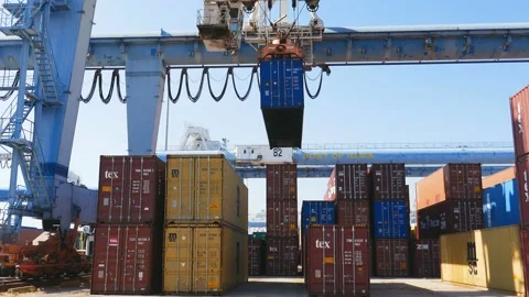 Cargo container crane move container Video stock 156587824