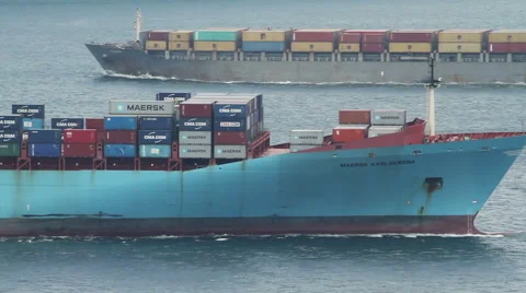Cargo Container Ships through the Hong Kong harbo 스톡 동영상 52769998