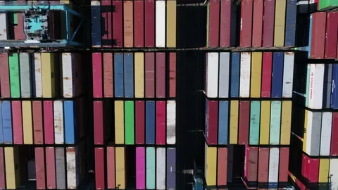 Cargo containers and automated cranes Stock-Footage 171589093