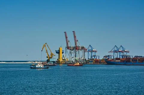 Cargo cranes on rails 写真素材