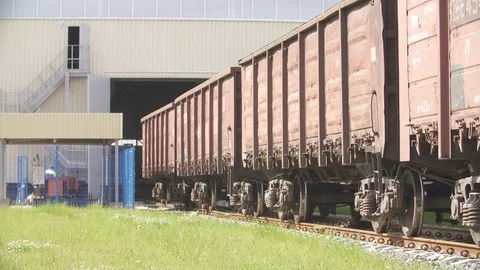 Cargo delivery by train to the big hangar, business Stock Footage 115052695