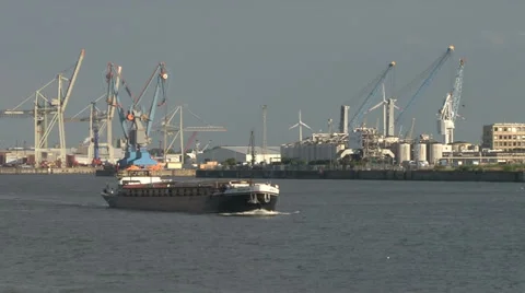 Cargo freighter in Hamburg Harbor Stock Footage 32275003