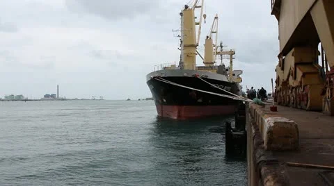 Cargo jetty 库存影片 20439895