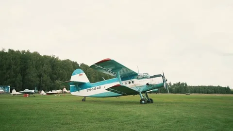 Cargo plane about to take off Video stock 147715083