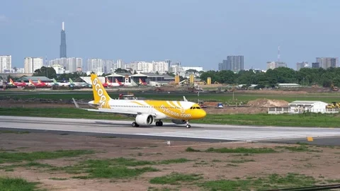Cargo plane of Scoot taking off Stock Footage 157703295