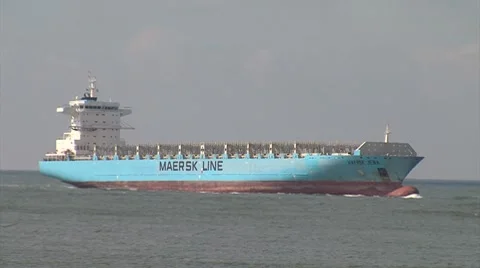 Cargo ship / container vessel Stock Footage 8548055