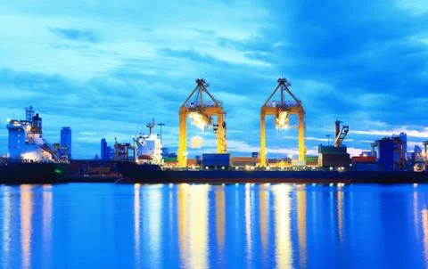 Cargo ship in the harbor Foto stock