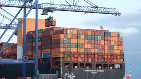 Cargo ship loading Stock Footage 171889225