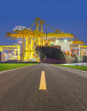 Cargo ship 库存照片