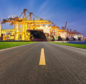 Cargo ship 库存照片