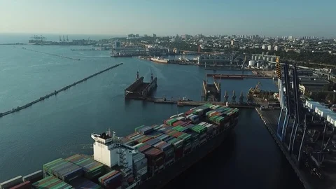 Cargo ship in port Stock Footage 125777307