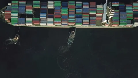 Cargo ship in port Stock-Footage 126777045