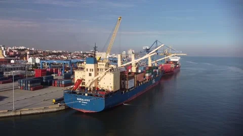Cargo ship removing containers Stock Footage 148157232