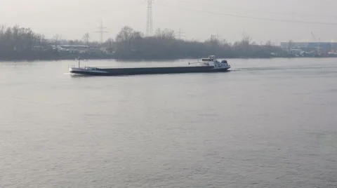 Cargo ship on River Rhine Видео 59568203