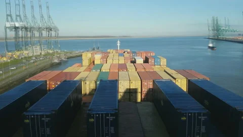 Cargo ship sails in the Persian Gulf off the coast of Saudi Arabia (time-lapse) Stock-Footage 106942800