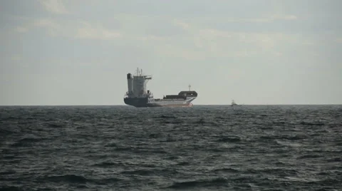Cargo ship at sea Video stock 43994618