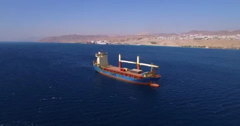 Cargo ship at sea Video stock 69055963
