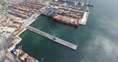 Cargo shipping in seaport 動画素材 56555011