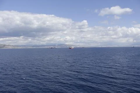 Cargo ships Stock-Fotos