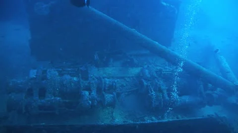 Cargo winch at the ship wreck 库存影片 22638349