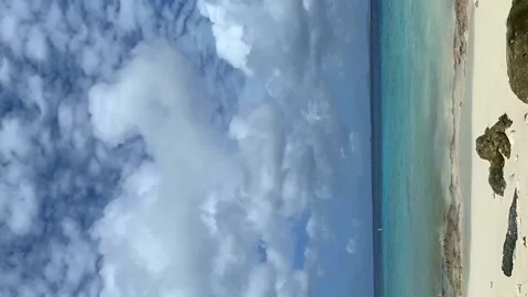 Caribbean beach. Landscape view of turquoise sea in daytime. Time Lapse. Stock Footage 168989502