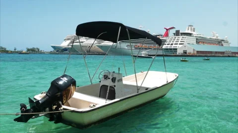 Caribbean Harbor Stockbeeldmateriaal 64556891