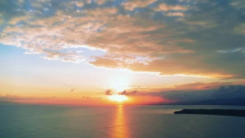 Caribbean at sunset. Setting sun. Epic seascape. Stock Footage 246851039