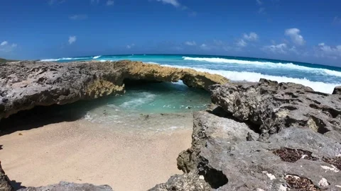 Caribbean waves crashing against rocks on Yucatan Women's Island Stock Footage 196818853