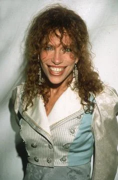 Carly Simon backstage at Solid Gold in 1984. Credit: Ron Wolfson / MediaPunch Stock Photos