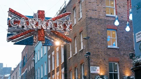 Carnaby Street in the Snow Video stock 121157724