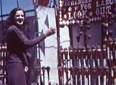 Carnival / Amusement Sideshow (1940s) Stock Footage 152766558