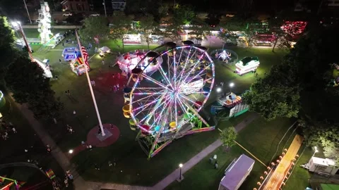 Carnival 🎡 Ferris Wheel Stock Footage 244590828
