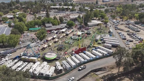 Carnival Rise and Reverse Vídeo Stock 345117573